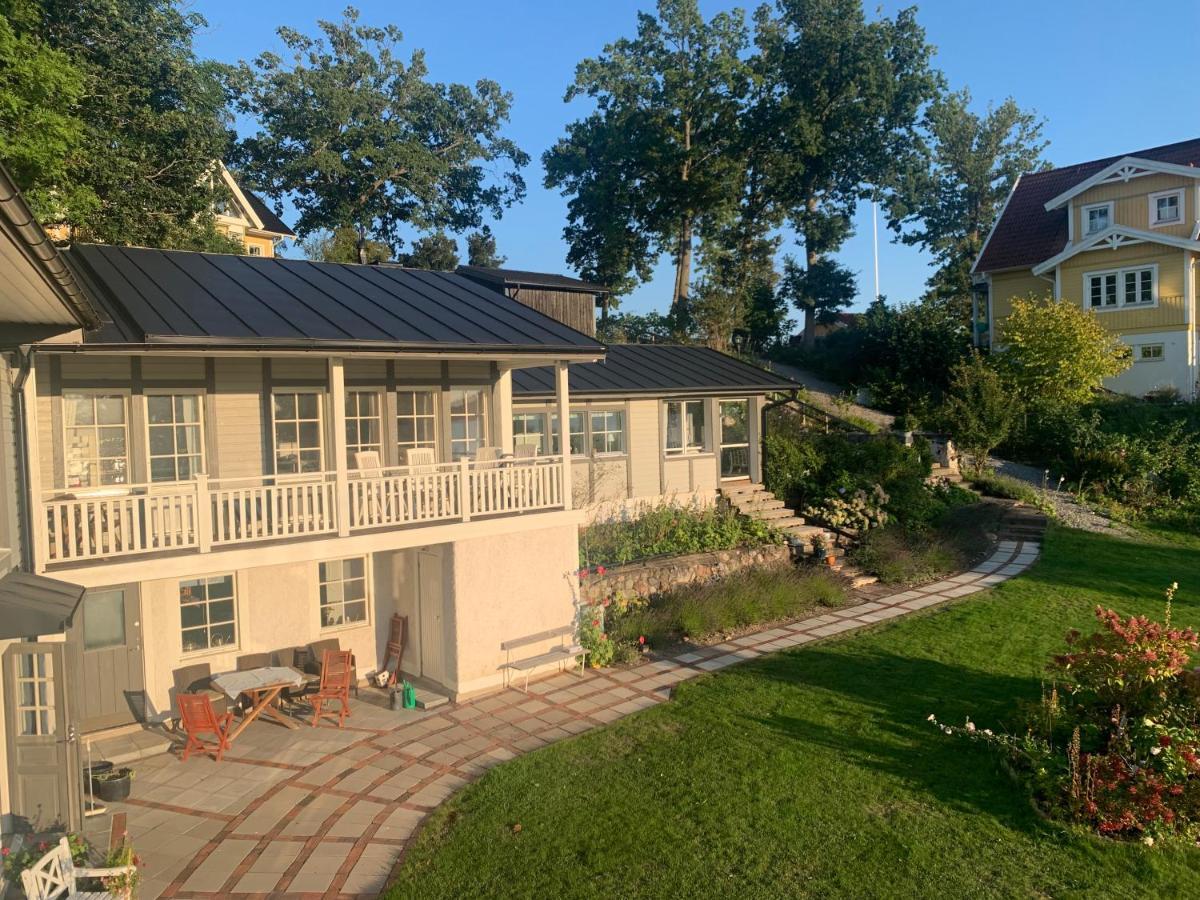 Paerla Med Egen Brygga Villa Vasteras Exterior photo